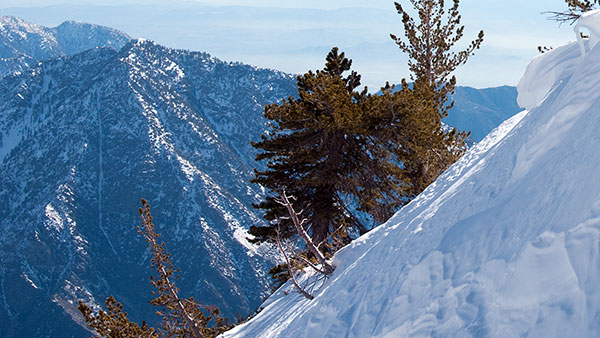 Iron Mountain - The Couloir to Nowhere - SierraDescents.com