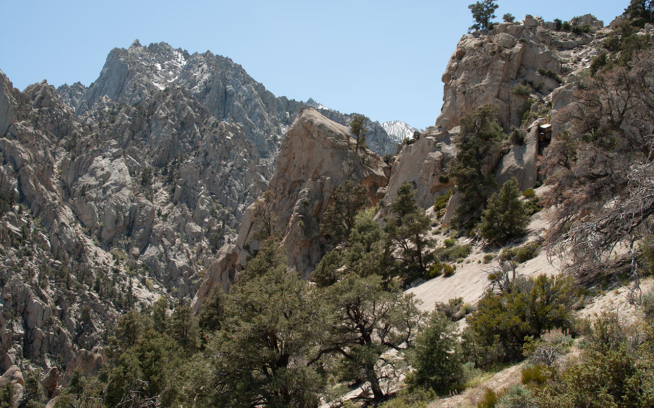 Mount Williamson - Looking for the Notch